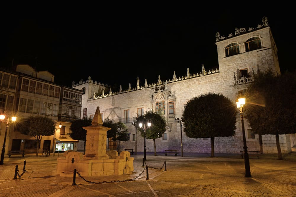 Casa del Codón en la plaza del mismo nombre, Burgos capital
